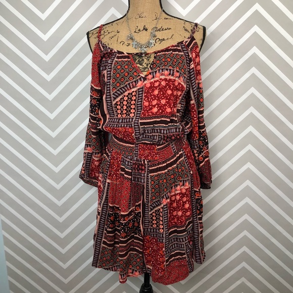 American Eagle Outfitters Dresses & Skirts - American Eagle Outfitters Boho Cold Shoulder Dress